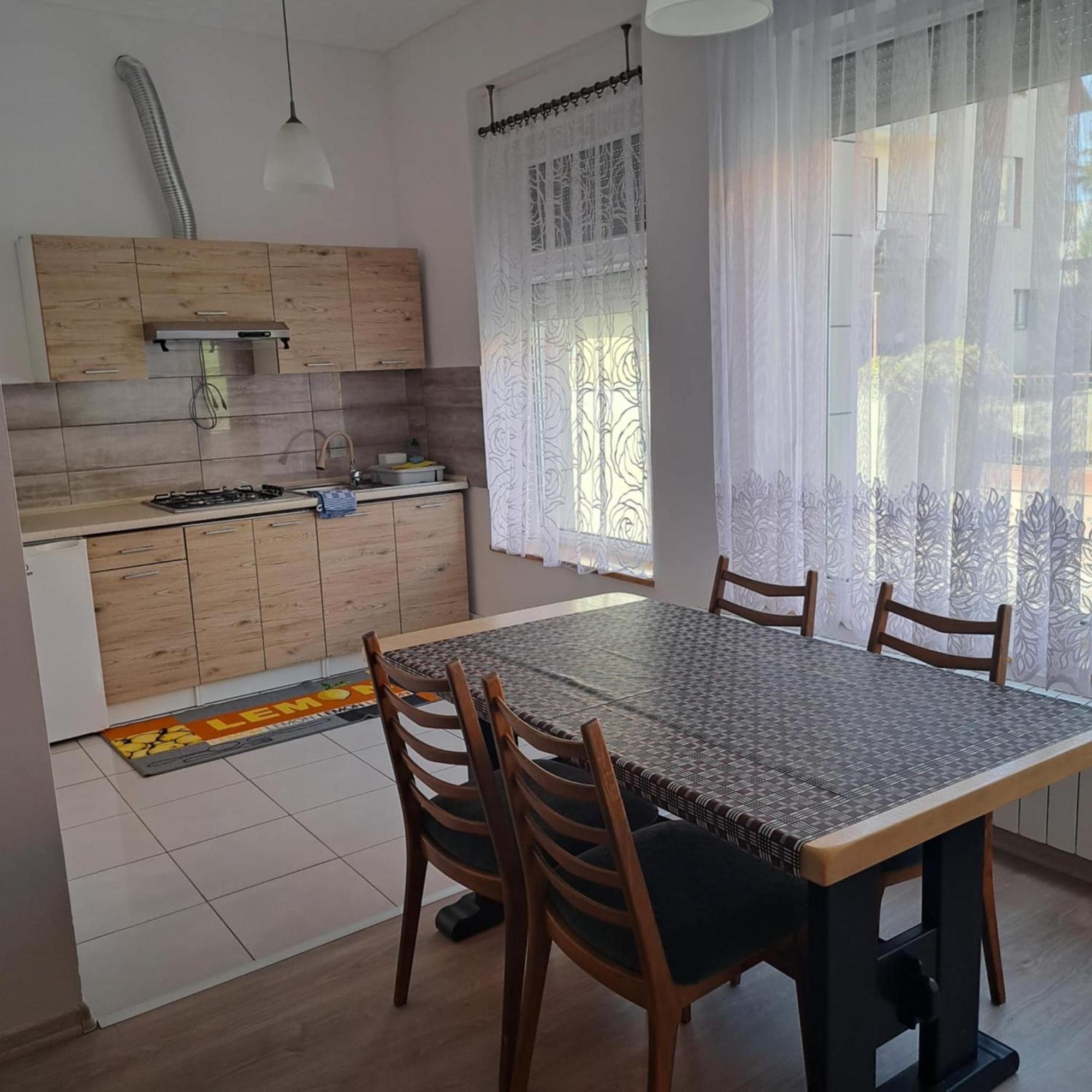 Apartament Nad Jeziorem Ryn Ryn  Exterior foto
